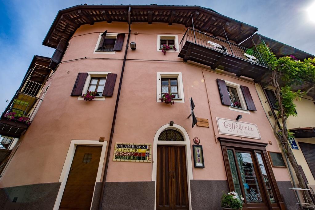 Dimora San Sebastiano Bed & Breakfast Neive Exterior photo