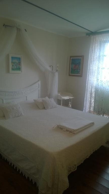 Dimora San Sebastiano Bed & Breakfast Neive Room photo